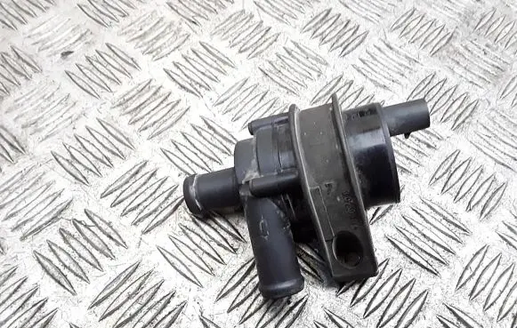 Opel Vectra C Electric auxiliary coolant/water pump 13106848