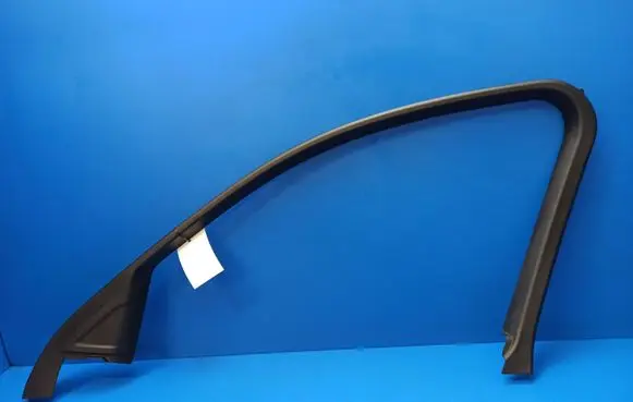 BMW X4 F26 Front door glass trim molding 7335484 51337335484
