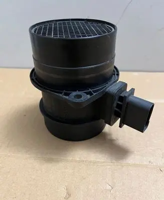Volkswagen Eos Mass air flow meter 03G906461C 18437353 0281002735