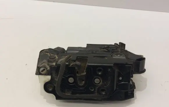 Seat Ibiza IV (6J,6P) Rear door lock 6J0839015E