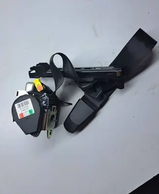 Skoda Superb B6 (3T) Front seatbelt 615479100 008R000