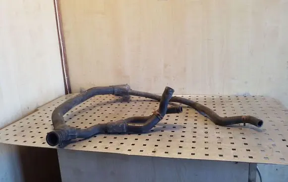 Renault Kangoo I Engine coolant pipe/hose