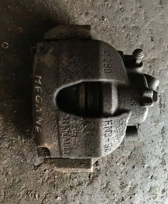 Renault Megane II Front brake caliper