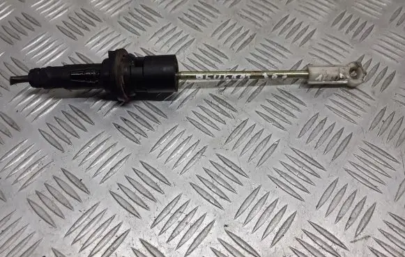Peugeot 307 Clutch slave cylinder 