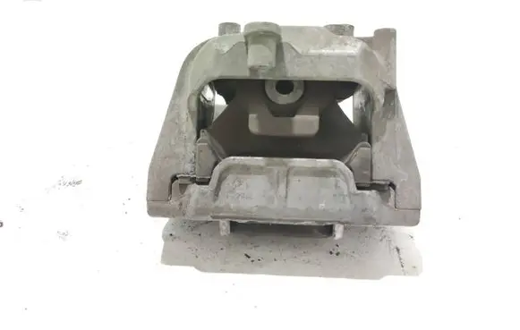 Skoda Octavia Mk2 (1Z) Engine mount bracket 1K0199262