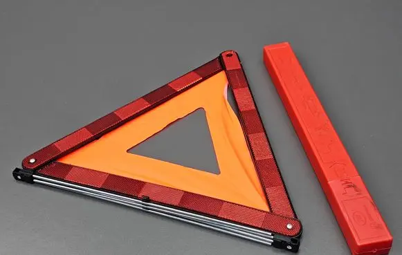 Mazda 3 III Emergency warning sign E2727R031004 63287400