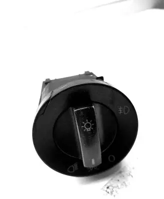 Volkswagen Polo Light switch 6Q0941531B