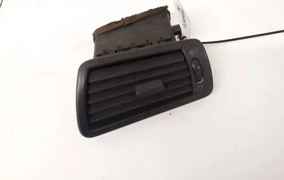 Peugeot 807 Dash center air vent grill 1484108077 1491963077