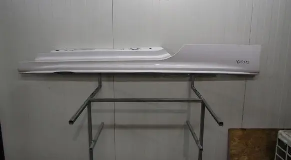 Front sill (body part)