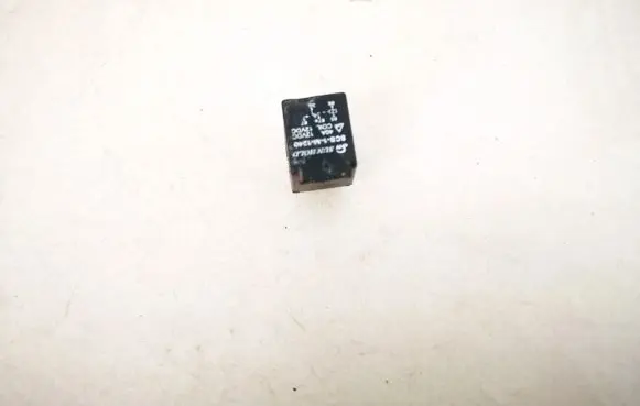 Mercedes-Benz Sprinter W901 W902 W903 W904 Other relay scb1m1240 scb-1-m-1240