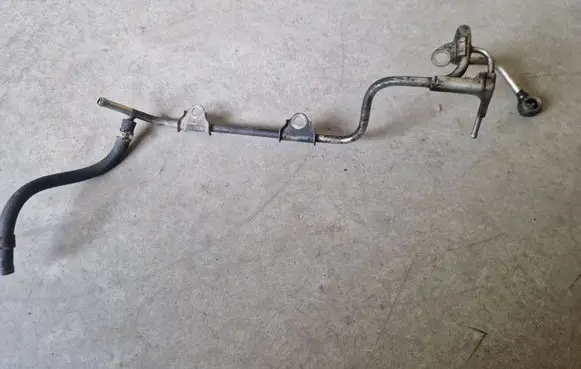 Toyota Hilux (AN10, AN20, AN30) Fuel return line/hose 