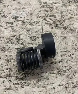 Audi A4 S4 B8 8K Generator/alternator belt tensioner