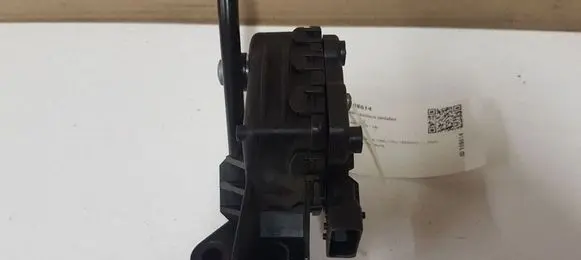 Opel Zafira B Accelerator throttle pedal 9202343