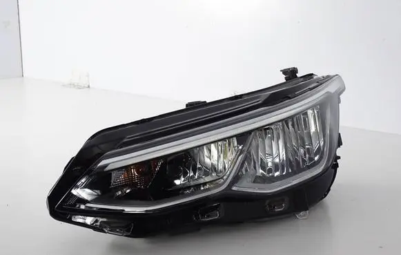 Volkswagen Golf VIII Headlight/headlamp 5H1941005
