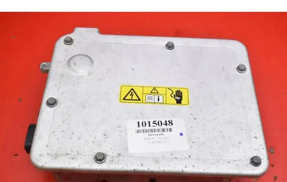 Tesla Model S Engine control unit/module ECU 1028843-01-C