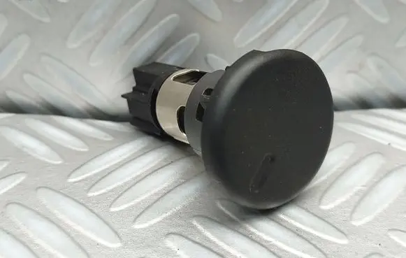 Opel Corsa E Cigarette lighter front