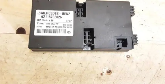Mercedes-Benz E W211 Other control units/modules A2118702026 6066