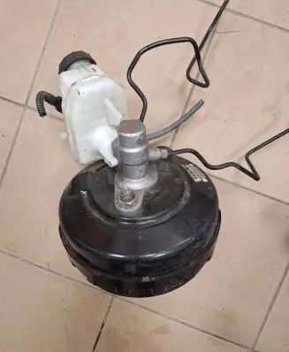 Opel Insignia A Brake booster 13228187