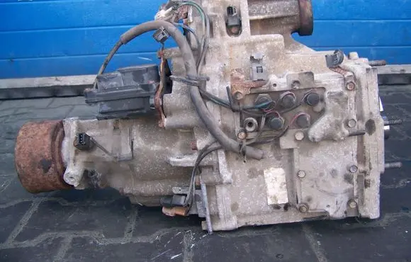 Mitsubishi Pajero Rear gearbox reducer/haldex oil pump 