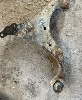 Hyundai Tucson JM Front lower control arm/wishbone