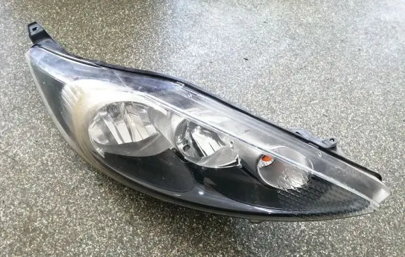 Ford Fiesta Headlight/headlamp 8A6113W029AH