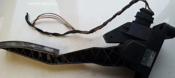 Opel Zafira A Accelerator throttle pedal 0281002298 08102137