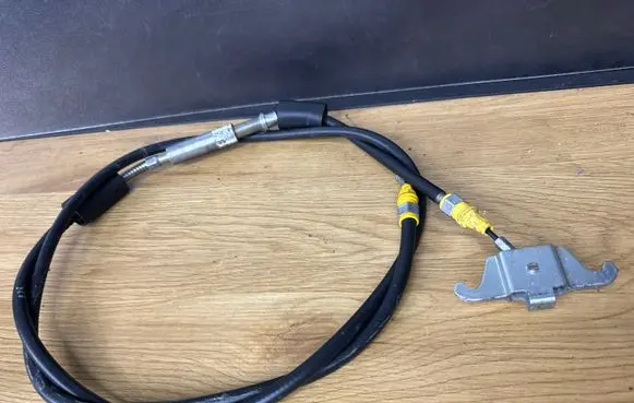 Volvo XC90 Handbrake/parking brake wiring cable 