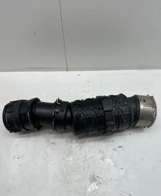 Volvo XC60 Intercooler hose/pipe 32325435