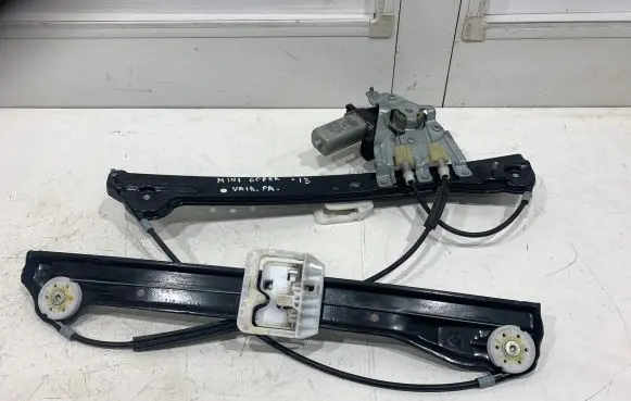Mini Cooper Countryman R60 Rear door window regulator with motor M11823