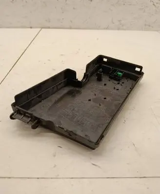 Ford Mondeo Mk III Fuse box cover 3M5T14A076AC