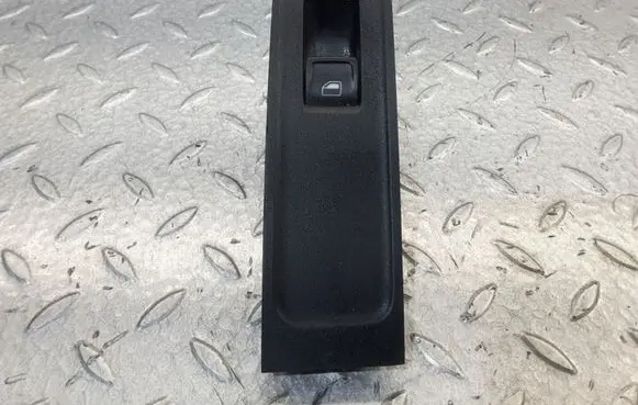 Skoda Fabia Mk3 (NJ) Electric window control switch 5JA959855 6V0867172