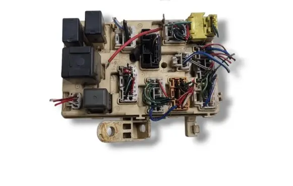 Toyota Land Cruiser (HDJ90) Fuse module 82641-60020