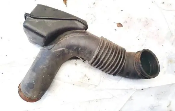 Hyundai Sonata Air intake hose/pipe 281383y010 28138-3y010