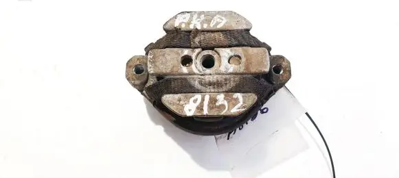Audi A6 S6 C5 4B Engine mount bracket 4b0399151l