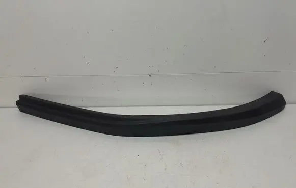 Opel Zafira C Front bumper lip 39089304 341601492
