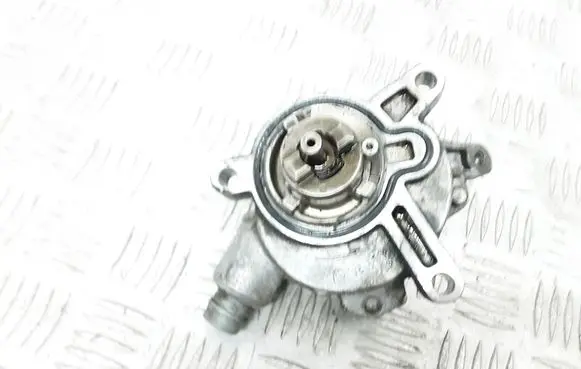 Volvo XC90 Vacuum pump 30731825