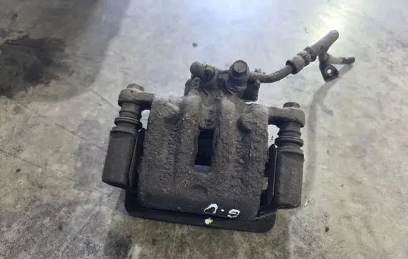 Rear brake caliper