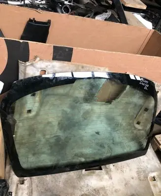 Alfa Romeo Giulia Rear windscreen/windshield window 43R011583