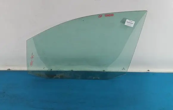 Volkswagen Touran I Front door window glass four-door IMPRK1555165