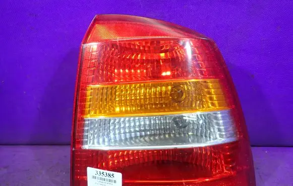 Fiat Punto (188) Rear/tail lights 90521544