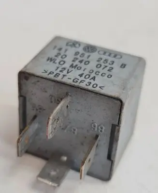 Volkswagen Touran I Other relay 141951253B PBTGF30 12V40A
