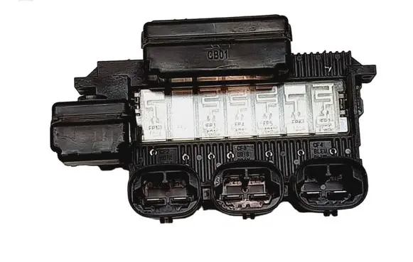 Peugeot Expert Fuse module 72276156