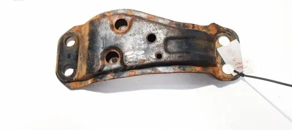 Subaru Forester SH Engine mounting bracket