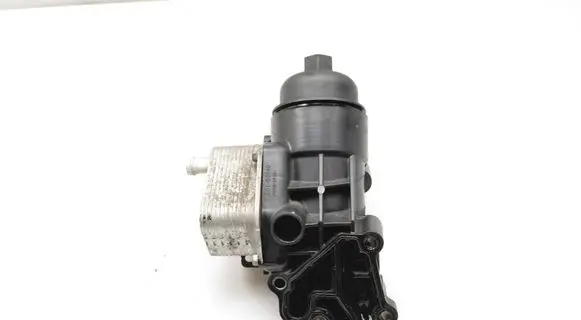Hyundai Tucson TL Oil filter mounting bracket 264102A300
