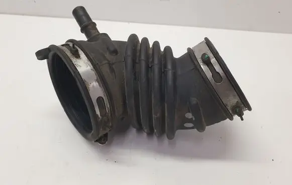 Ford Focus Air intake hose/pipe BV619C623AD