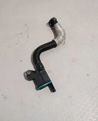 Skoda Octavia Mk2 (1Z) Oil breather separator 06H103226A
