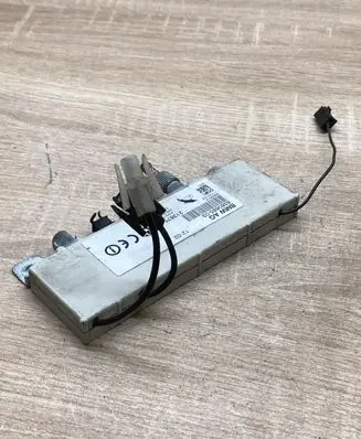 BMW 5 E39 Antenna control unit 838068503