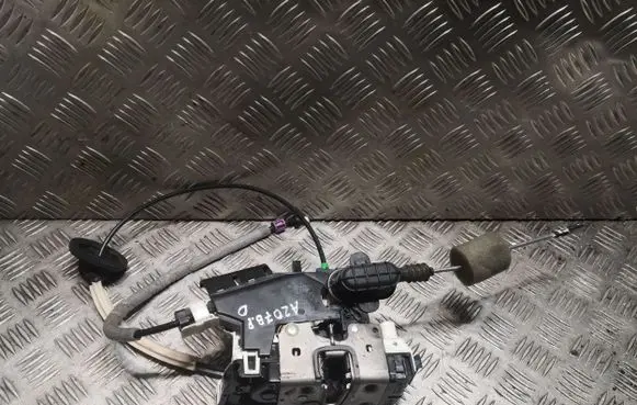 Mercedes-Benz E A207 Front door lock 0997200635 A0997200635