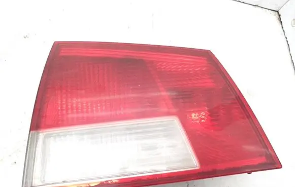 Tailgate rear/tail lights