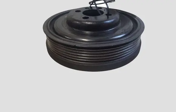 Skoda Octavia Mk2 (1Z) Crankshaft pulley 038105243M